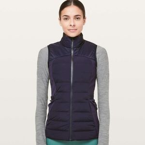 Lululemon Down for it all Vest midnight na…